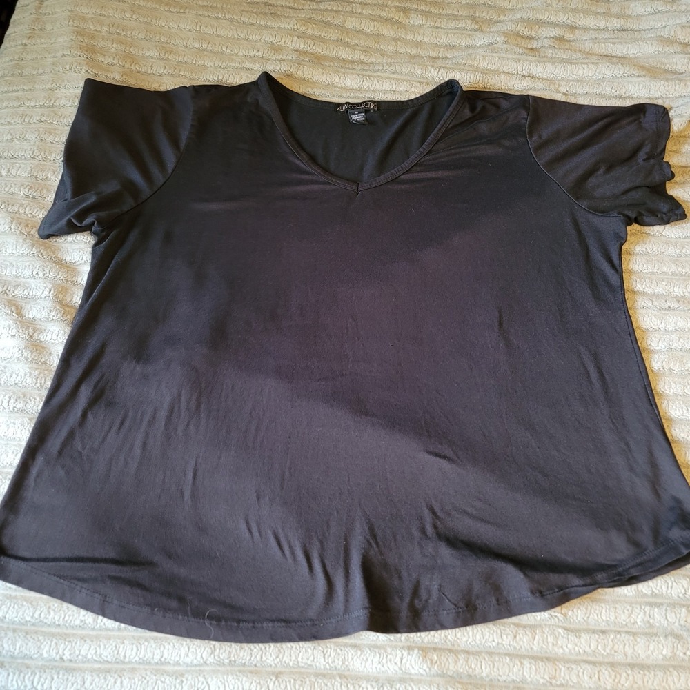 Align Collective‎ Women's Size 3X V Neck Black Short Sleeve T-Shirt